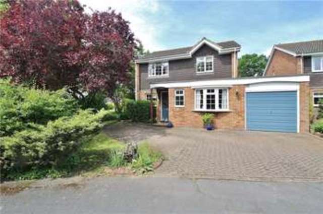  Image of 4 bedroom Detached house for sale in Claydon Road Horsell Woking GU21 at Horsell Surrey Knaphill, GU21 4XE