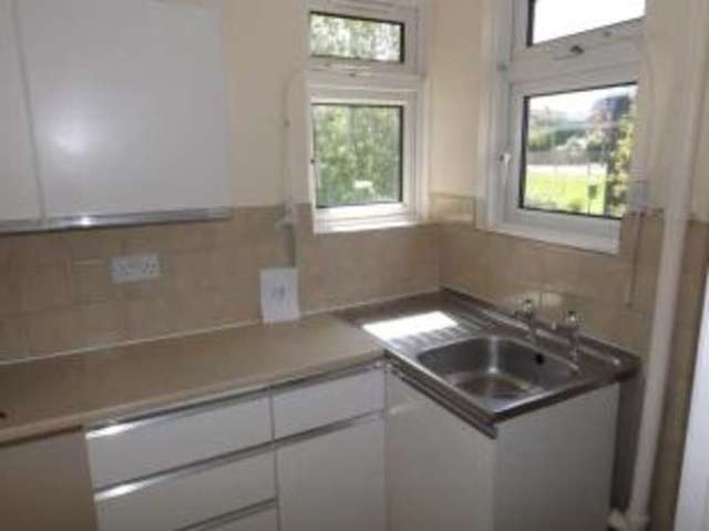  Image of Flat for sale in Claylands Road Bishops Waltham Southampton SO32 at Claylands Road Southampton Bishop