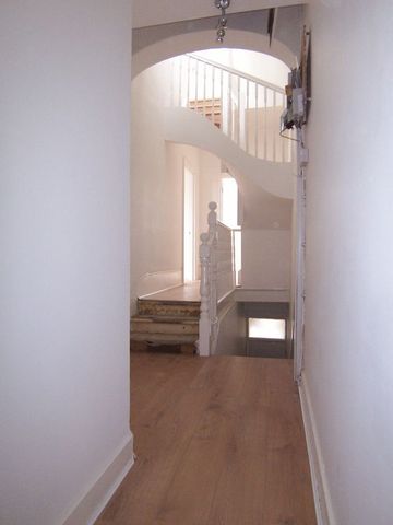  Image of 3 bedroom Flat to rent in Clifford Gardens London NW10 at Clifford Gardens  London, NW10 5JB