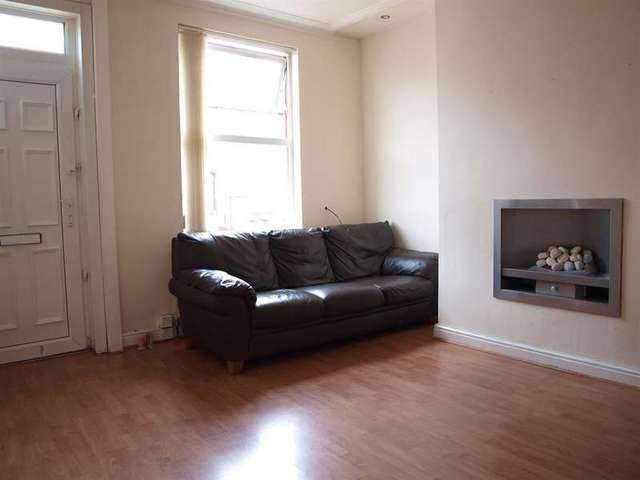  Image of 2 bedroom Terraced house for sale in Clifton Avenue Leeds LS9 at Harehills  Harehills, LS9 6EX