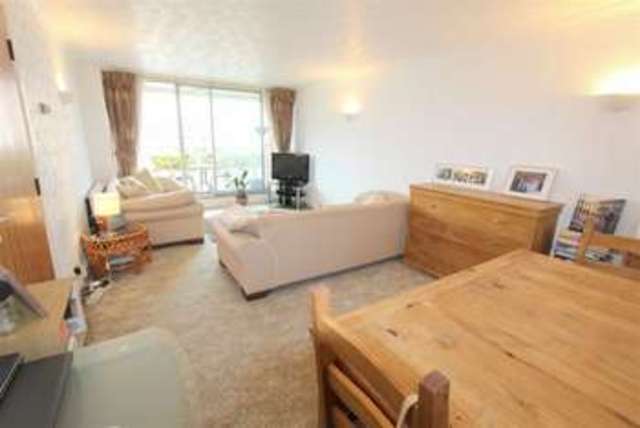  Image of 1 bedroom Property for sale in Clifton Drive North St. Annes Lytham St. Annes FY8 at Clifton Drive North Lytham St Annes Lytham St Annes, FY8 2PH