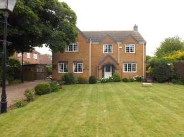  Image of 6 bedroom Detached house for sale in Conisholme Road North Somercotes Louth LN11 at North Somercotes Louth North Somercotes, LN11 7PS