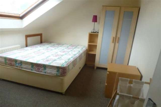  Image of 5 bedroom Maisonette to rent in Coniston Avenue Jesmond Newcastle upon Tyne NE2 at Newcastle upon Tyne, NE2 3EY