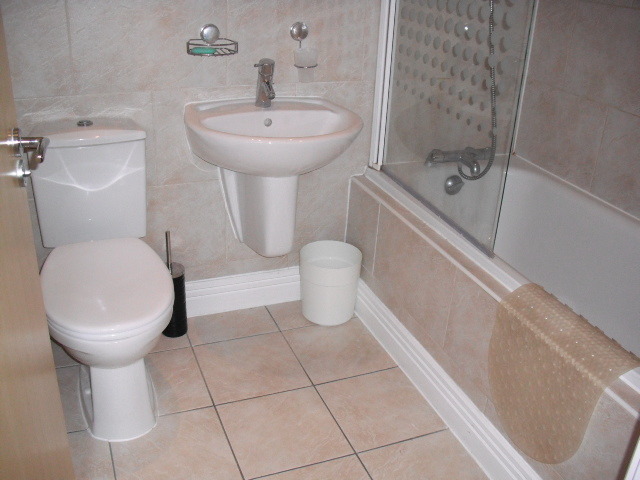  Image of 2 bedroom Flat to rent in Consort Mews Knowle Fareham PO17 at Knowle Village  Fareham, PO17 5FY