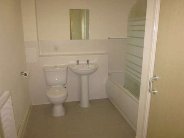  Image of 2 bedroom Flat to rent in Conway Close Nottingham NG3 at Conway Close  St Anns, NG3 4FQ