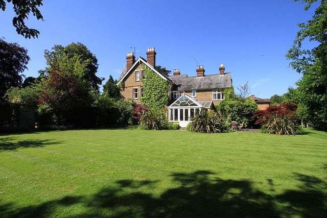  Image of 5 bedroom Semi-Detached house for sale in Berries Road Cookham Maidenhead SL6 at COOKHAM VILLAGE, SL6 9SD