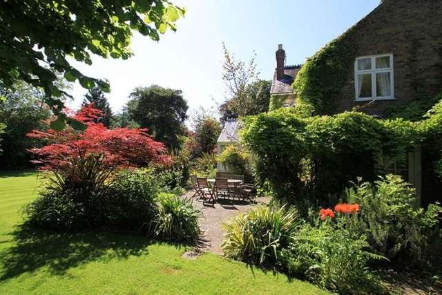  Image of 5 bedroom Semi-Detached house for sale in Berries Road Cookham Maidenhead SL6 at COOKHAM VILLAGE, SL6 9SD