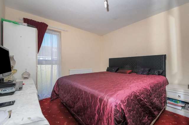  Image of 3 bedroom Terraced house for sale in Cordwell Road London SE13 at Cordwell Road Hither Green London, SE13 5QX
