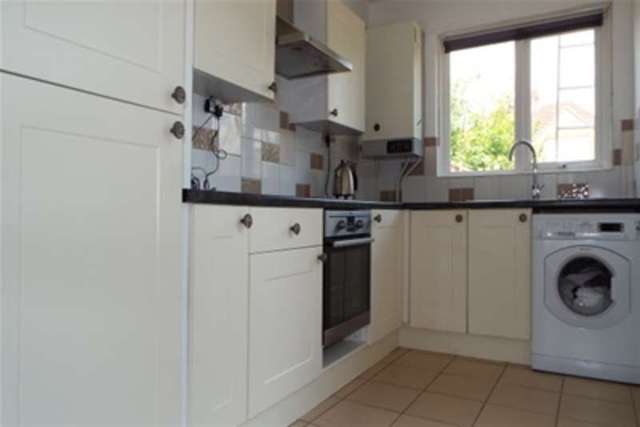  Image of 3 bedroom Detached house to rent in Coxford Drove Southampton SO16 at Southampton, SO16 5FB