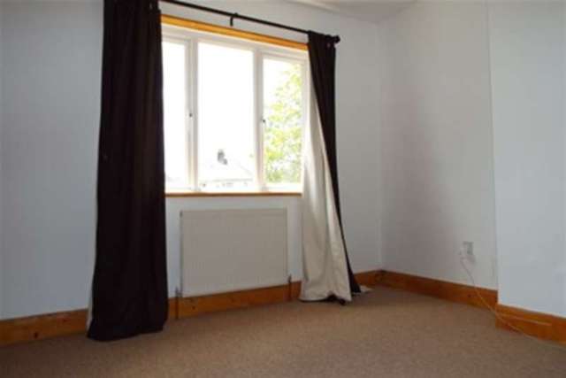  Image of 3 bedroom Detached house to rent in Coxford Drove Southampton SO16 at Southampton, SO16 5FB