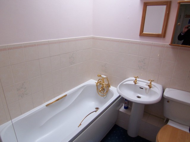  Image of Apartment to rent in Durley Gardens Westbourne Bournemouth BH2 at 17 Durley Gardens West Cliff Bournemouth, BH2 5HZ