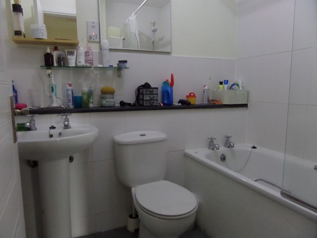  Image of 2 bedroom Flat to rent in Craigend Park Edinburgh EH16 at Liberton Edinburgh Edinburgh, EH16 5XX