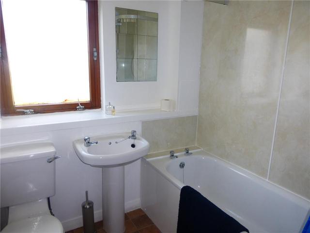  Image of 2 bedroom Flat to rent in Craighouse Gardens Edinburgh EH10 at Morningside Edinburgh Edinburgh, EH10 5TX
