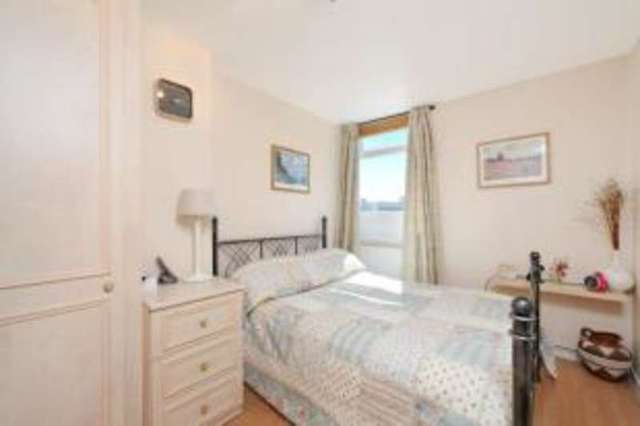  Image of 3 bedroom Maisonette for sale in Bolingbroke Walk London SW11 at Bolingbroke Walk London Battersea, SW11 3NF