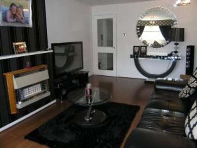  Image of 2 bedroom Flat for sale in Crinan Street Glasgow G31 at Dennistoun Glasgow Springburn, G31 3JN