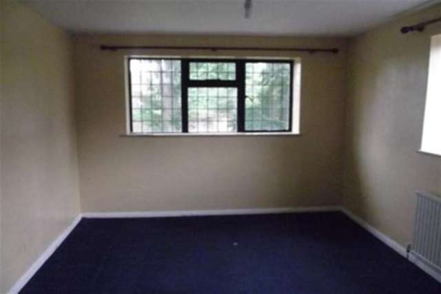  Image of 3 bedroom Detached house to rent in Culworth Road Chipping Warden Banbury OX17 at Banbury, OX17 1LB