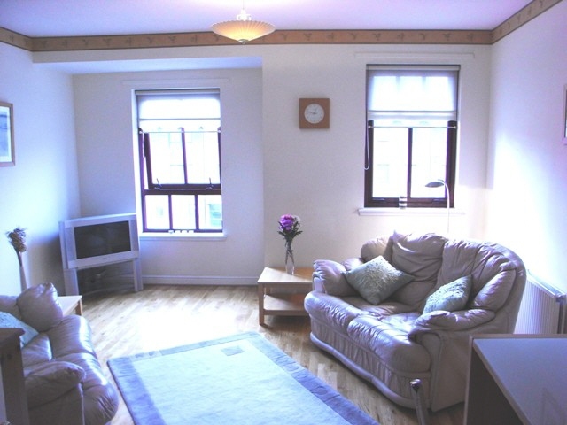  Image of 2 bedroom Flat to rent in Cumberland Street Glasgow G5 at New Gorbals Glasgow Glasgow, G5 0SR