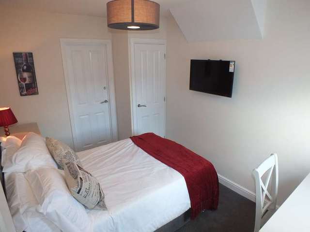  Image of 1 bedroom Detached house to rent in Curzon Street Reading RG30 at Reading Berkshire Reading, RG30 1DA