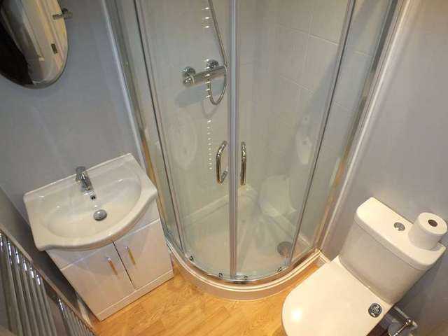  Image of 1 bedroom Detached house to rent in Curzon Street Reading RG30 at Reading Berkshire Reading, RG30 1DA