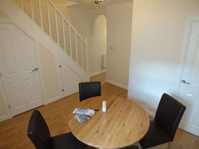  Image of 1 bedroom Detached house to rent in Curzon Street Reading RG30 at Reading Berkshire Reading, RG30 1DA