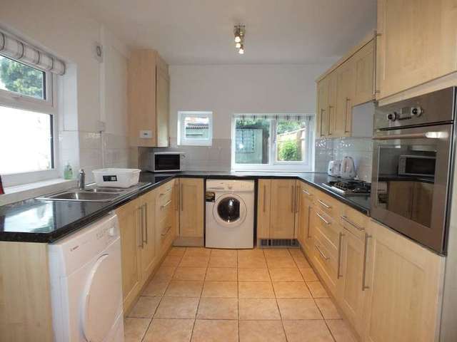  Image of 1 bedroom Detached house to rent in Curzon Street Reading RG30 at Reading Berkshire Reading, RG30 1DA