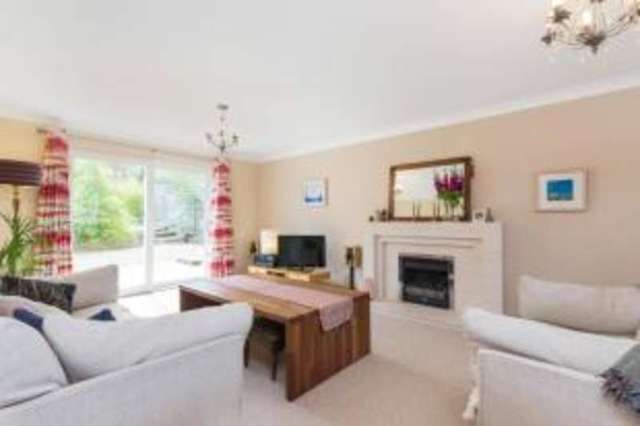 Image of 4 bedroom Detached house for sale in Cutsburn Brae Stewarton Kilmarnock KA3 at Stewarton Kilmarnock Stewarton, KA3 5BT