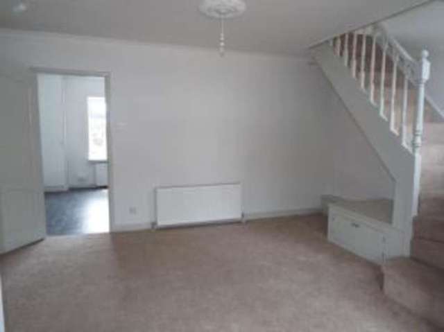  Image of 3 bedroom Terraced house for sale in Osborne Square Dagenham RM9 at Dagenham Essex Becontree, RM9 5AX