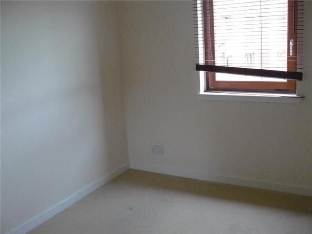  Image of 2 bedroom Flat to rent in Dalmarnock Drive Glasgow G40 at Bridgeton Glasgow Glasgow, G40 4LQ