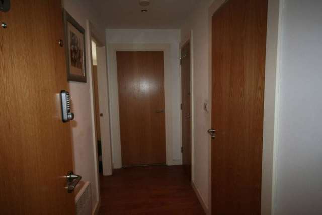 Image of 1 bedroom Apartment to rent in Sharp Street Manchester M4 at Damaz  Manchester, M4 4BZ