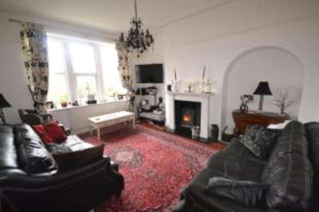  Image of 4 bedroom Maisonette for sale in De Cham Road St. Leonards-on-Sea TN37 at St. Leonards-On-Sea East Sussex Hollington, TN37 6JP