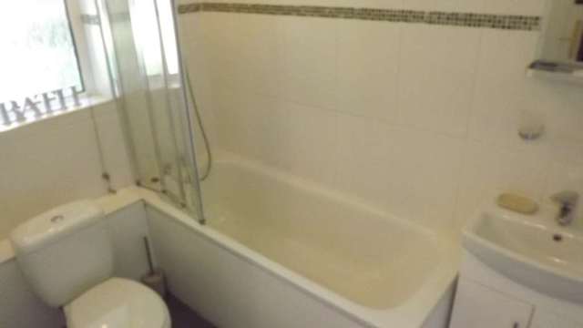  Image of Semi-Detached house to rent in Deans Close London W4 at Dean Close  London, W4 3LX