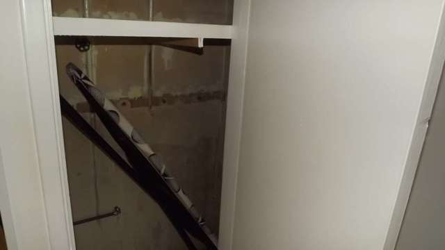  Image of Semi-Detached house to rent in Deans Close London W4 at Dean Close  London, W4 3LX