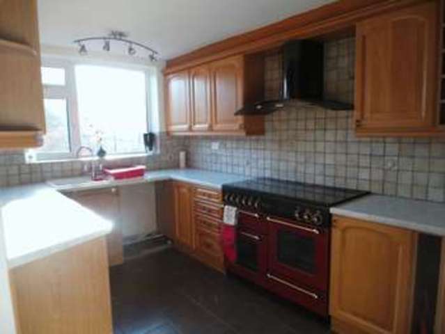  Image of 3 bedroom Semi-Detached house to rent in Deane Road Hillmorton Rugby CV21 at Deane Road Hillmorton Rugby, CV21 4NZ