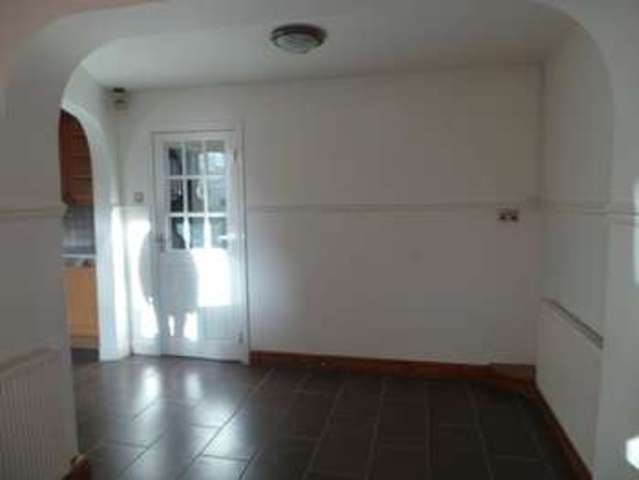  Image of 3 bedroom Semi-Detached house to rent in Deane Road Hillmorton Rugby CV21 at Deane Road Hillmorton Rugby, CV21 4NZ