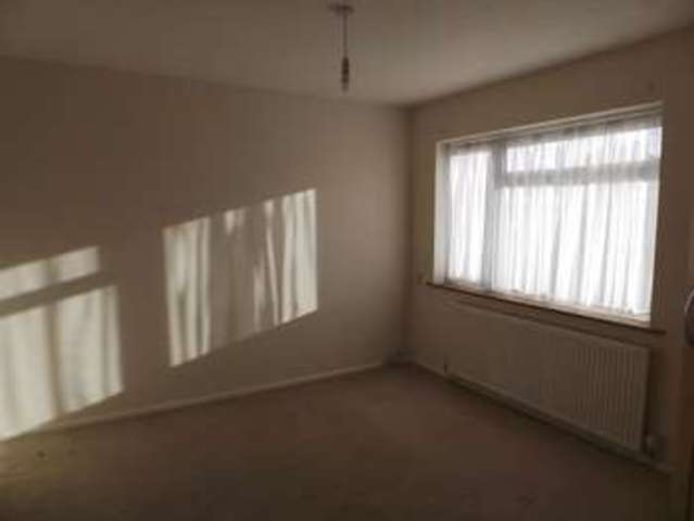 Image of 3 bedroom Semi-Detached house to rent in Deane Road Hillmorton Rugby CV21 at Deane Road Hillmorton Rugby, CV21 4NZ