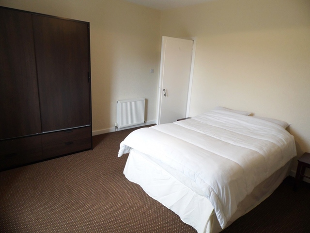  Image of 2 bedroom Flat to rent in Dee Street Glasgow G33 at Riddrie Glasgow Glasgow, G33 2DT