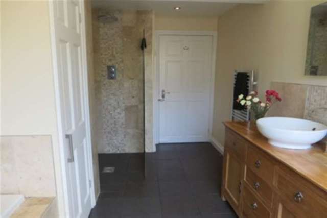  Image of 4 bedroom Detached house to rent in Denbury Down Lane Denbury Newton Abbot TQ12 at Newton Abbot, TQ12 6DU