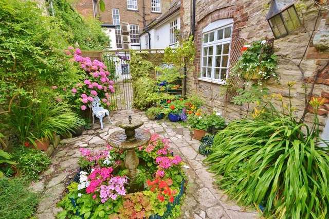  Image of 4 bedroom Detached house for sale in High West Street Dorchester DT1 at 62 High West Street  Dorchester, DT1 1UY