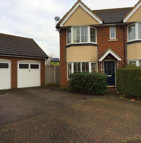  Image of 2 bedroom End of Terrace to rent in Douglas Way Great Cambourne Cambourne Cambridge CB23 at Great cambourne  Cambourne, CB23 5AS