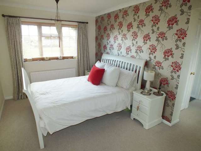  Image of 4 bedroom Detached house for sale in The Pheasantry Down Ampney Cirencester GL7 at Down Ampney Cirencester Gloucestershire, GL7 5RE