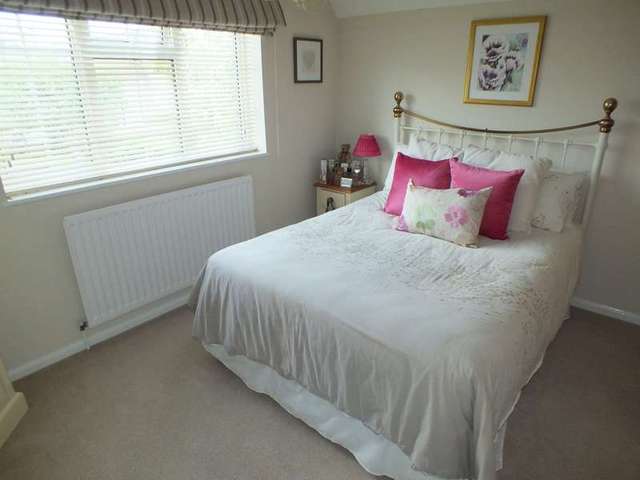  Image of 4 bedroom Detached house for sale in The Pheasantry Down Ampney Cirencester GL7 at Down Ampney Cirencester Gloucestershire, GL7 5RE
