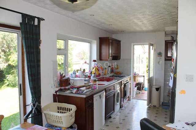  Image of 3 bedroom Detached house to rent in Down Close Portishead Bristol BS20 at Down Close  Bristol, BS20 8BX