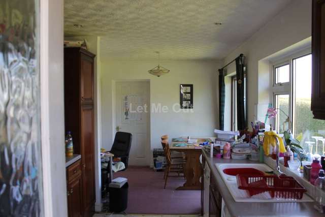  Image of 3 bedroom Detached house to rent in Down Close Portishead Bristol BS20 at Down Close  Bristol, BS20 8BX