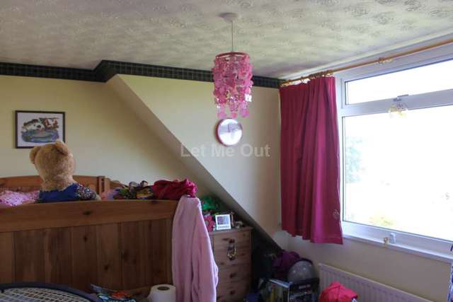  Image of 3 bedroom Detached house to rent in Down Close Portishead Bristol BS20 at Down Close  Bristol, BS20 8BX