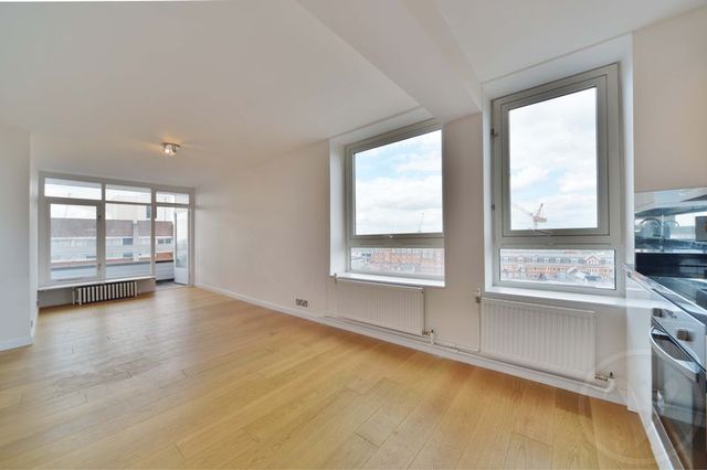  Image of Flat to rent in Dufours Place London W1F at Dufours Place Soho London, W1F 7SH