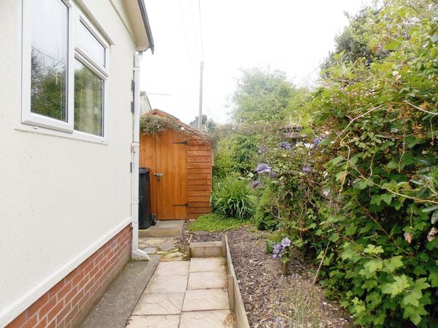  Image of 2 bedroom Detached house for sale in Dunhampton Dunhampton Stourport-on-Severn DY13 at Dunhampton Stourport-On-Severn, DY13 9SW