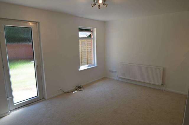  Image of 1 bedroom Maisonette for sale in Lampitts Cross Eaglestone Milton Keynes MK6 at Lampitts Cross Eaglestone Milton Keynes, MK6 5LJ