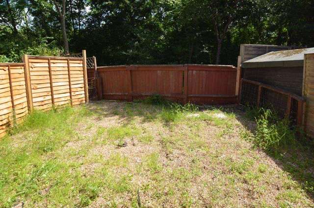  Image of 1 bedroom Maisonette for sale in Lampitts Cross Eaglestone Milton Keynes MK6 at Lampitts Cross Eaglestone Milton Keynes, MK6 5LJ