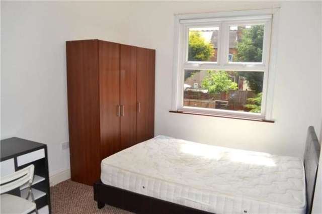  Image of 7 bedroom Terraced house for sale in Earlsdon Avenue North Coventry CV5 at Earlsdon Coventry Earlsdon, CV5 6GA
