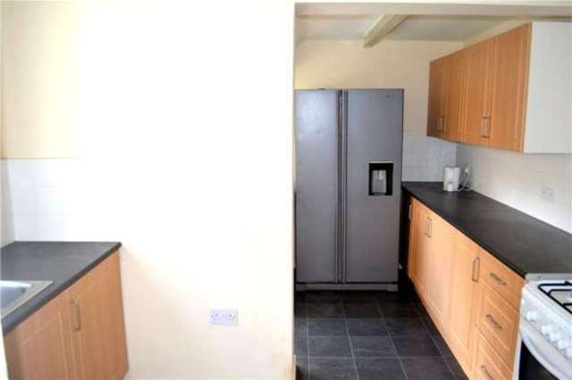  Image of 7 bedroom Terraced house for sale in Earlsdon Avenue North Coventry CV5 at Earlsdon Coventry Earlsdon, CV5 6GA
